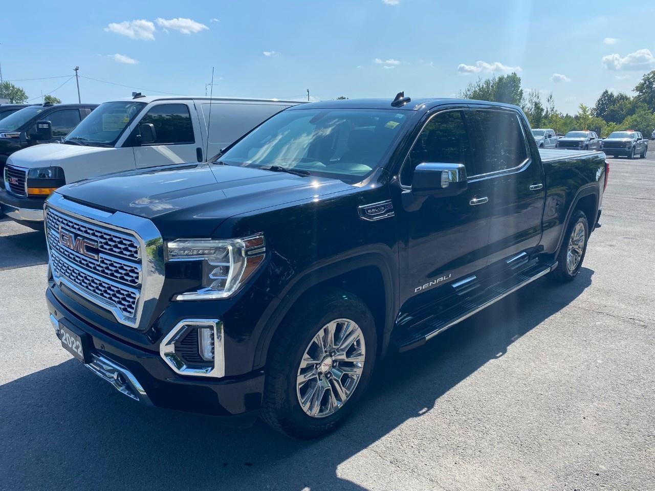 2022 GMC Sierra 1500 Limited Denali Standard Box Photo0