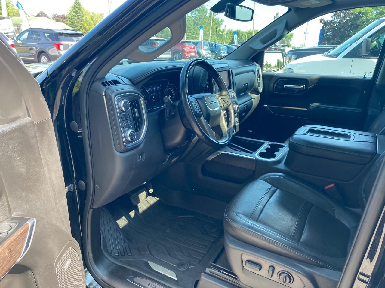 2022 GMC Sierra 1500 Limited Denali Standard Box Photo