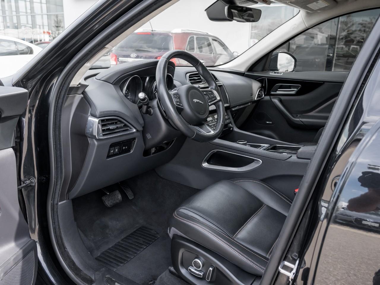 2020 Jaguar F-PACE 25t Prestige All-Wheel Drive Sport Utility Photo