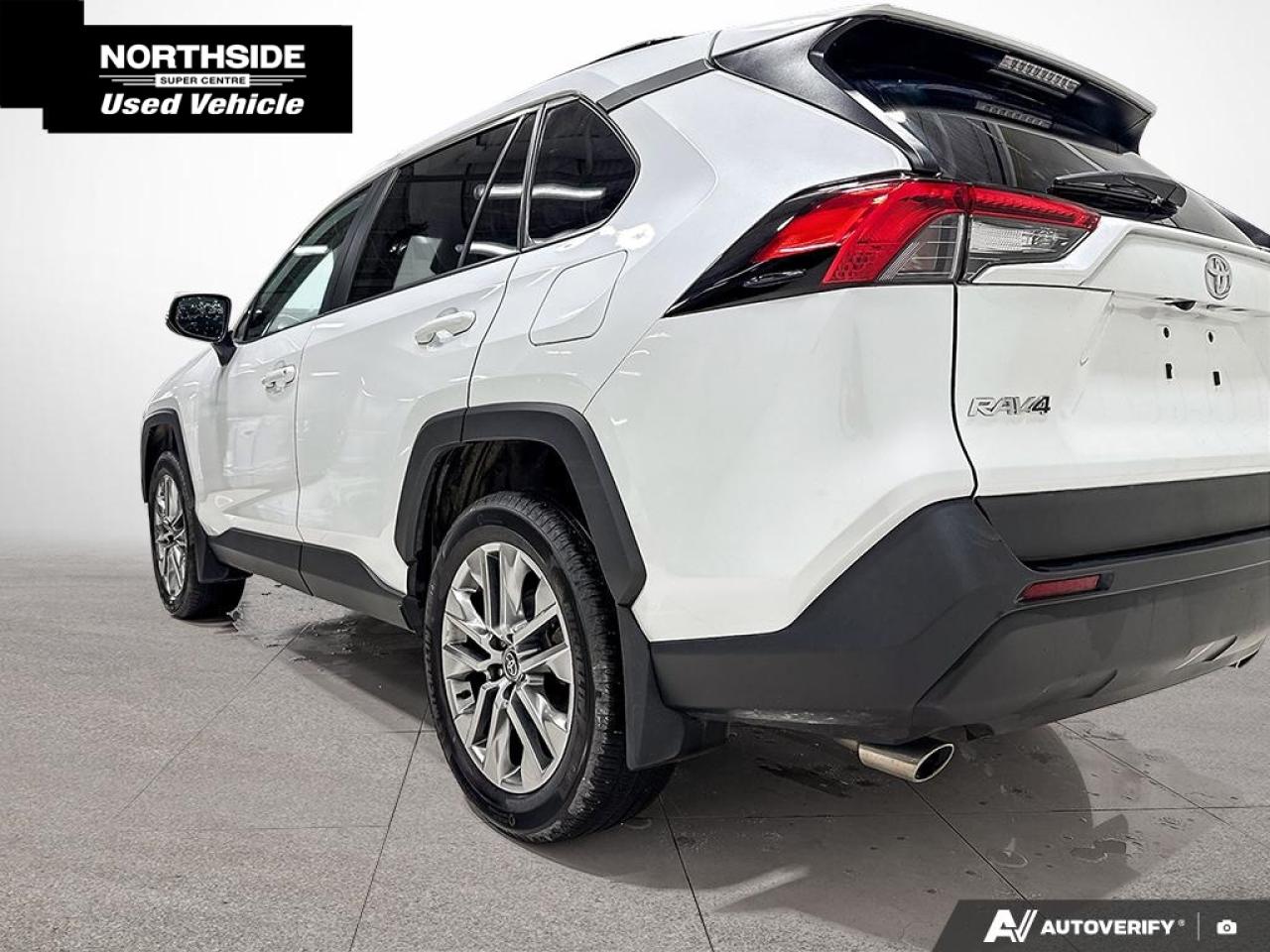 2023 Toyota RAV4 XLE 4dr All-wheel Drive Photo4