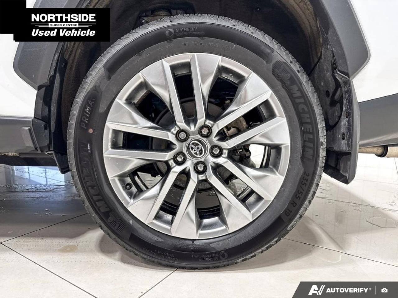 2023 Toyota RAV4 XLE 4dr All-wheel Drive Photo