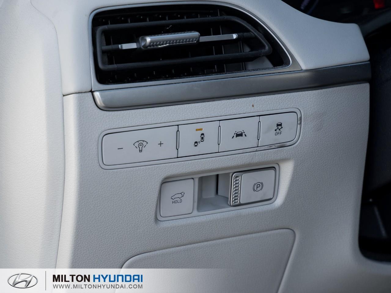 2022 Hyundai PALISADE Luxury 8 Passenger 4dr All-Wheel Drive Photo