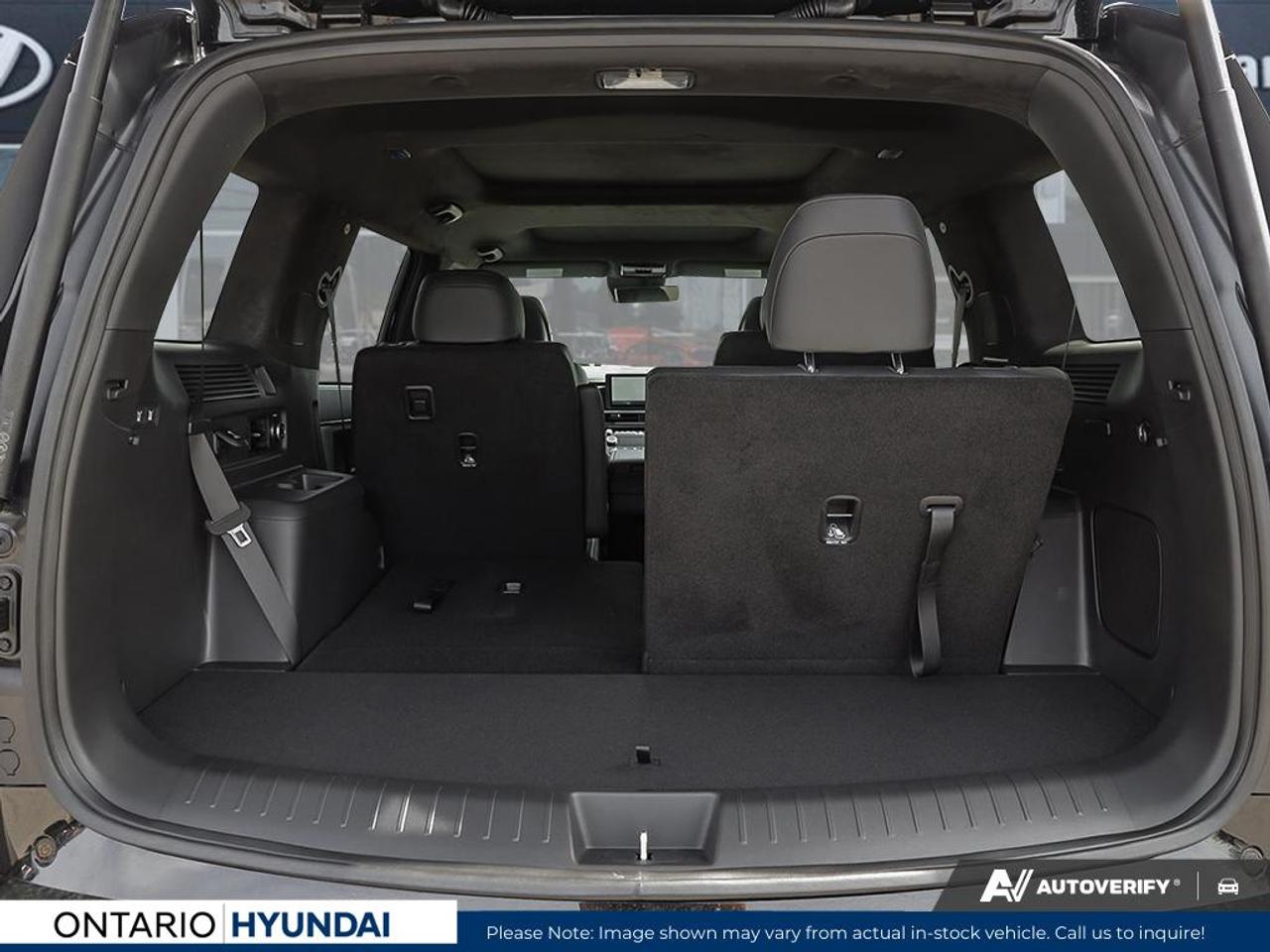 2025 Hyundai Santa Fe Ultimate Calligraphy w/Beige 4dr All-Wheel Drive Photo