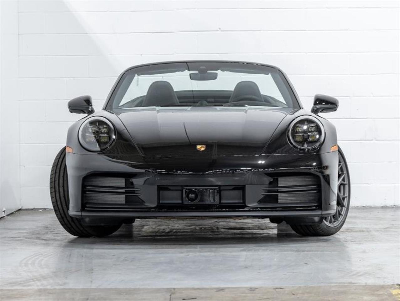 2025 Porsche 911  Photo4