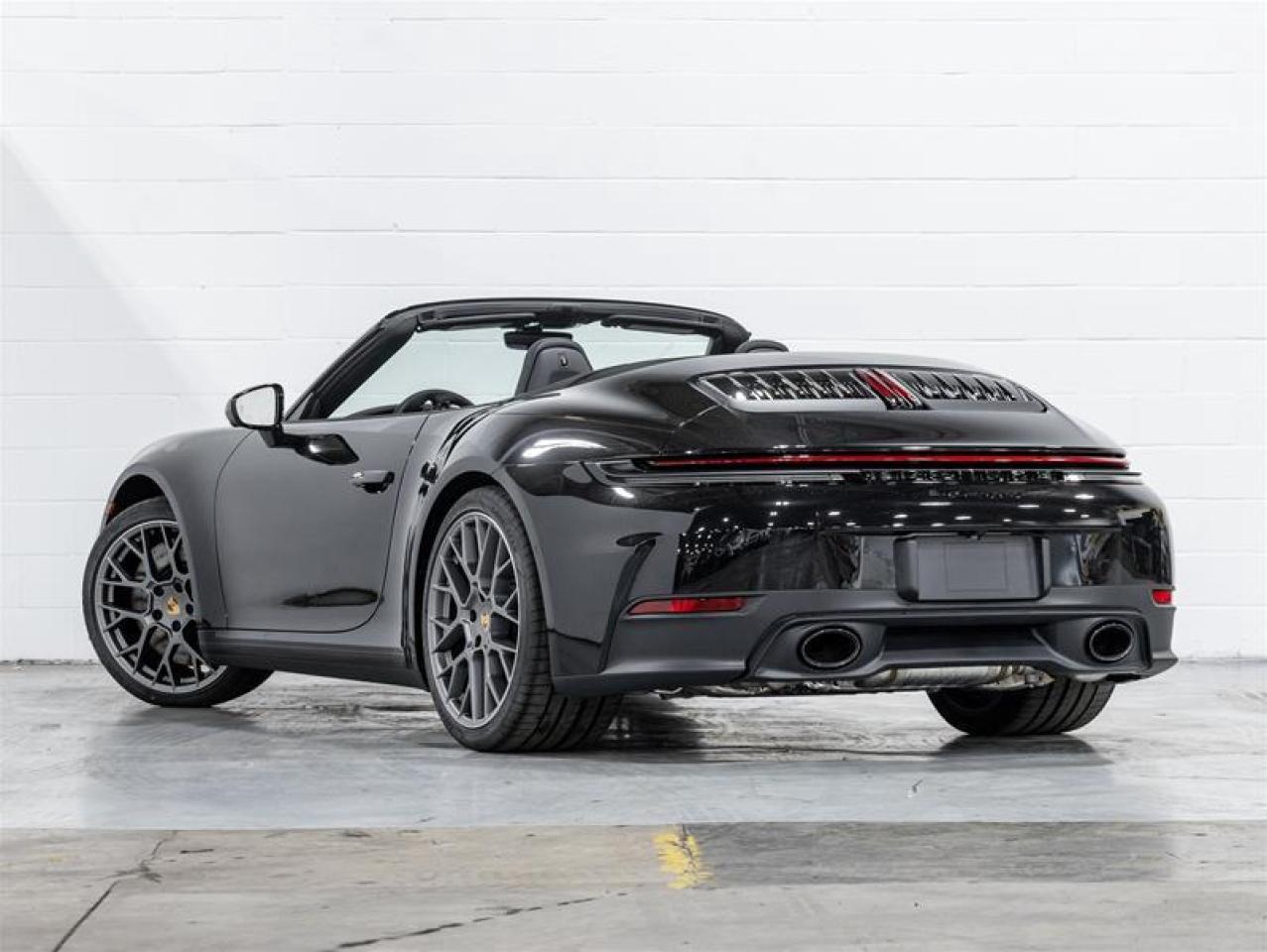 2025 Porsche 911  Photo