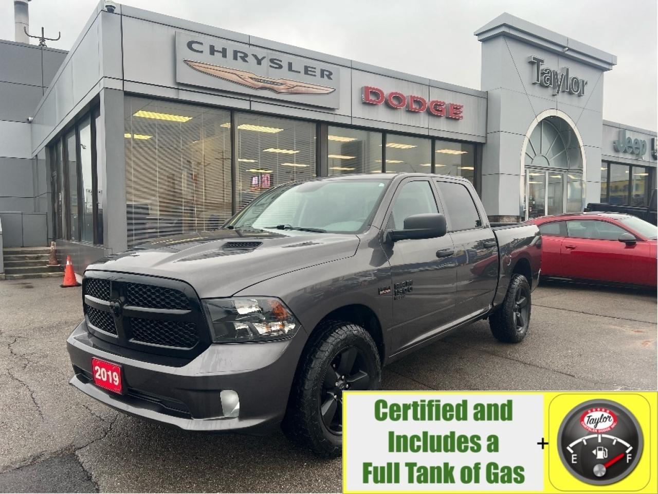2019 RAM 1500 Classic Express Night Crew 4x4 V8 *HITCH *BIG SCREEN Photo0