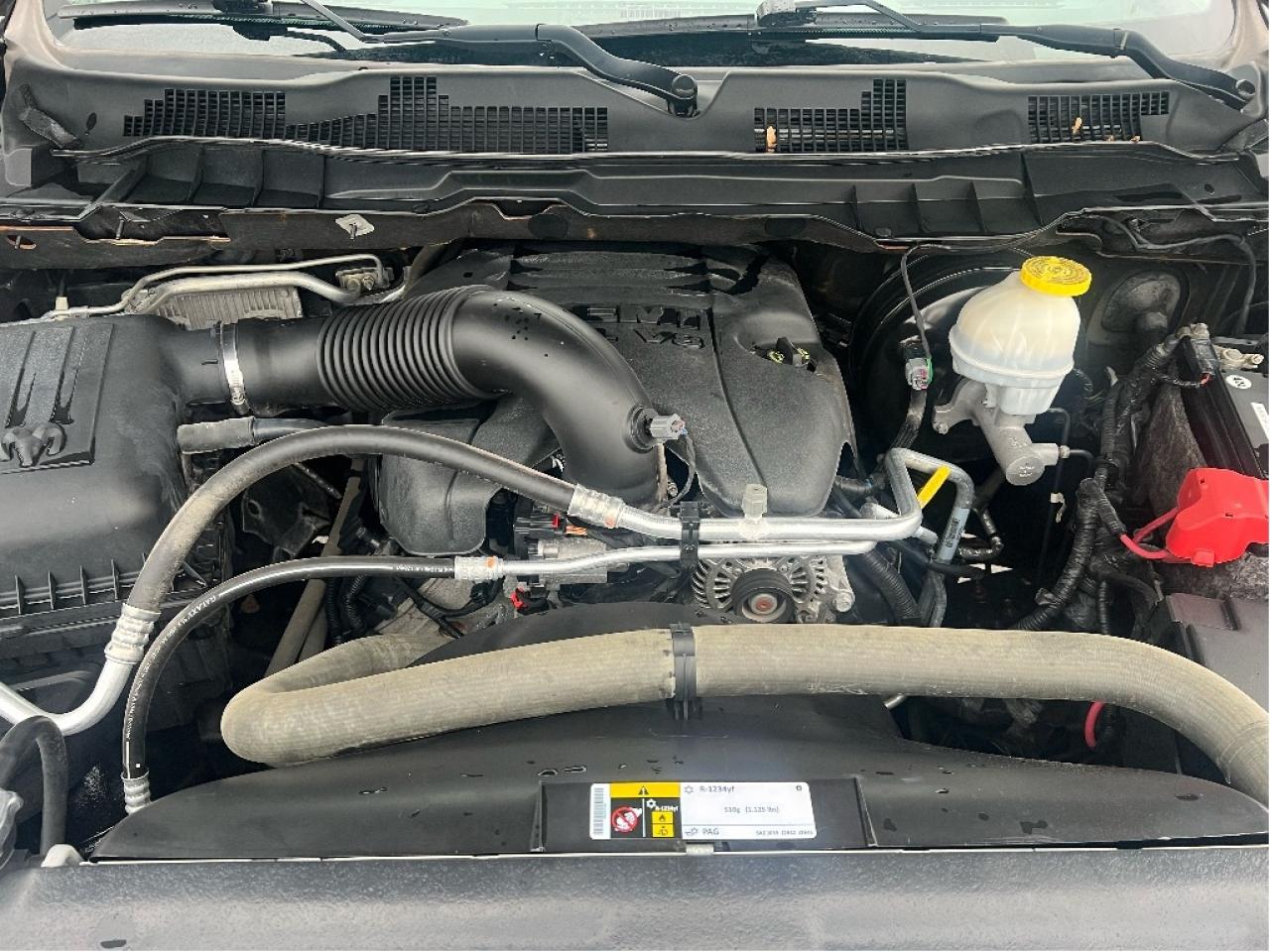 2019 RAM 1500 Classic Express Night Crew 4x4 V8 *HITCH *BIG SCREEN Photo