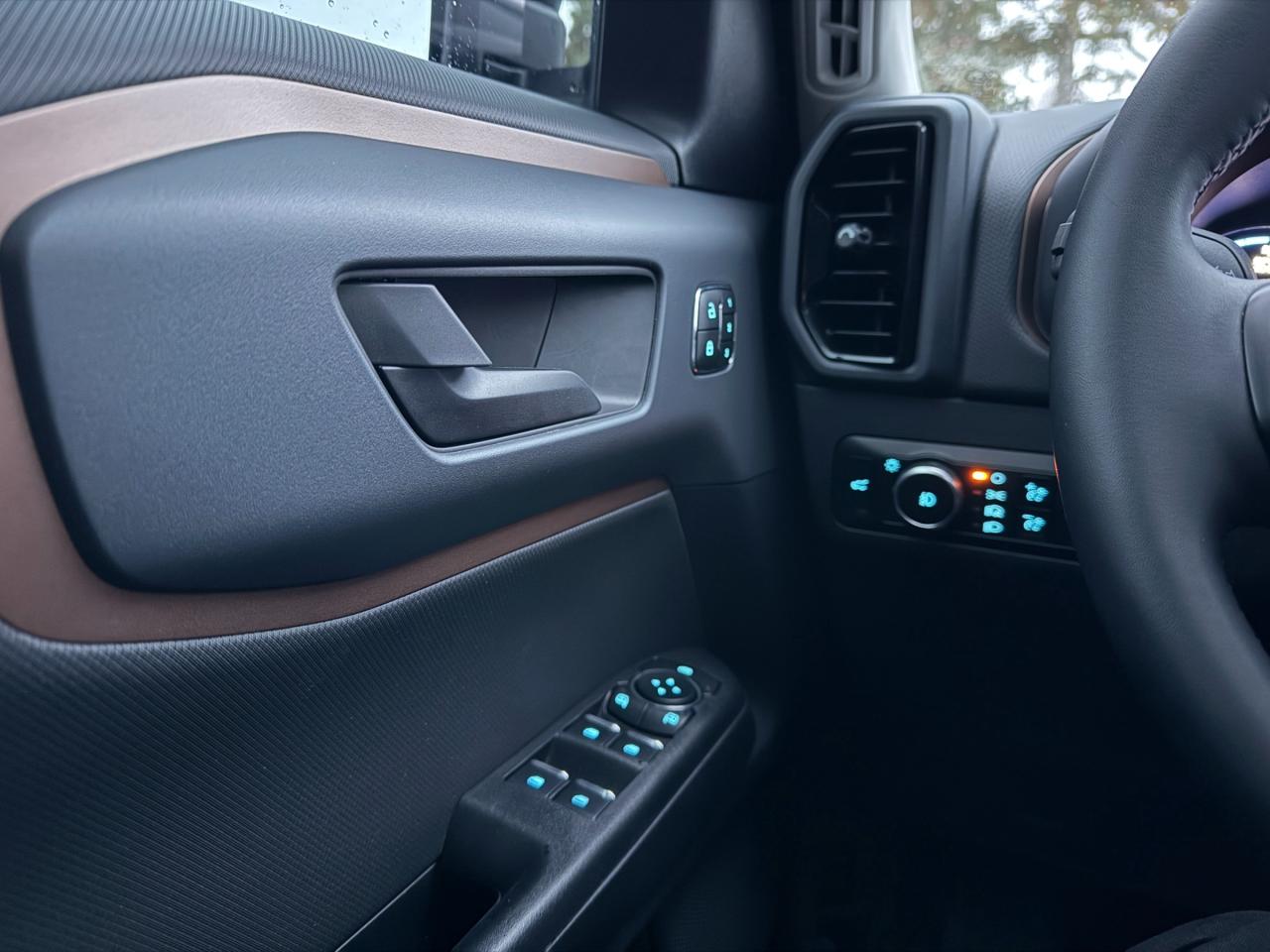 2024 Ford Bronco Sport Outer Banks 4dr 4x4 Photo