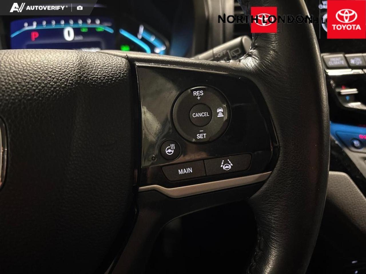 2018 Honda Odyssey Touring (A10) Passenger Van Photo