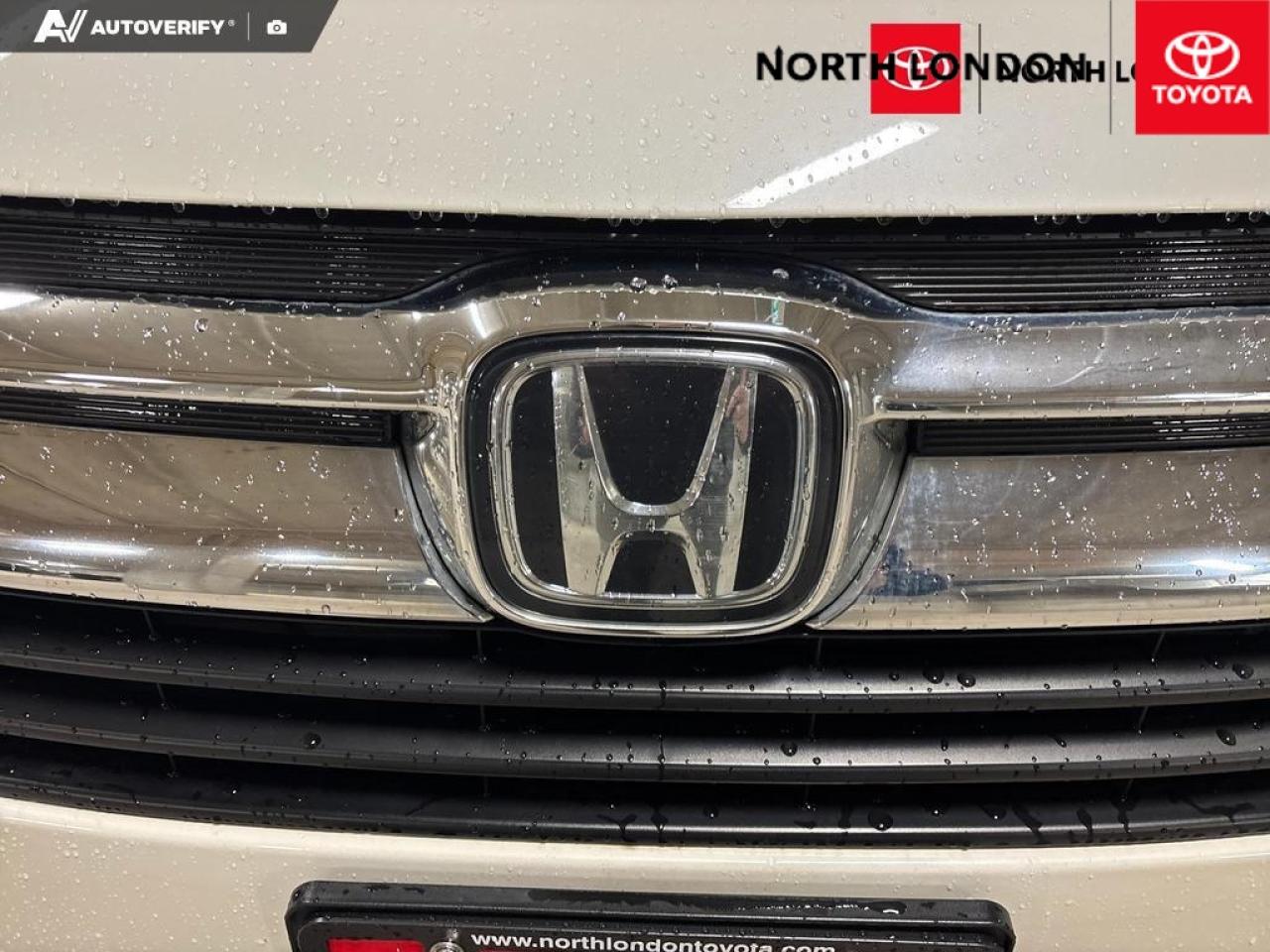 2018 Honda Odyssey Touring (A10) Passenger Van Photo