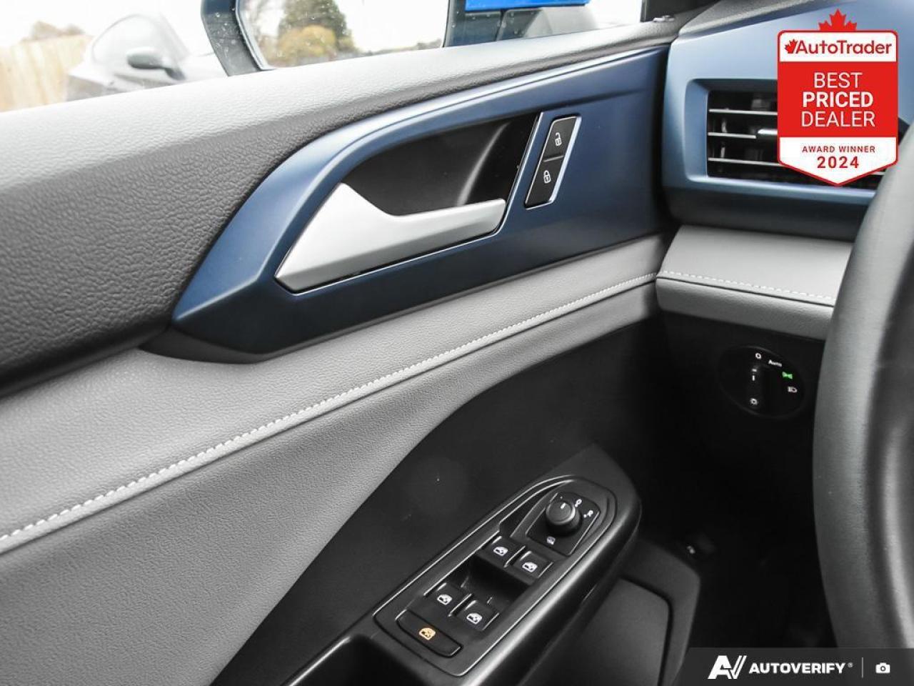 2024 Volkswagen Taos Comfortline 4dr Front-Wheel Drive Photo