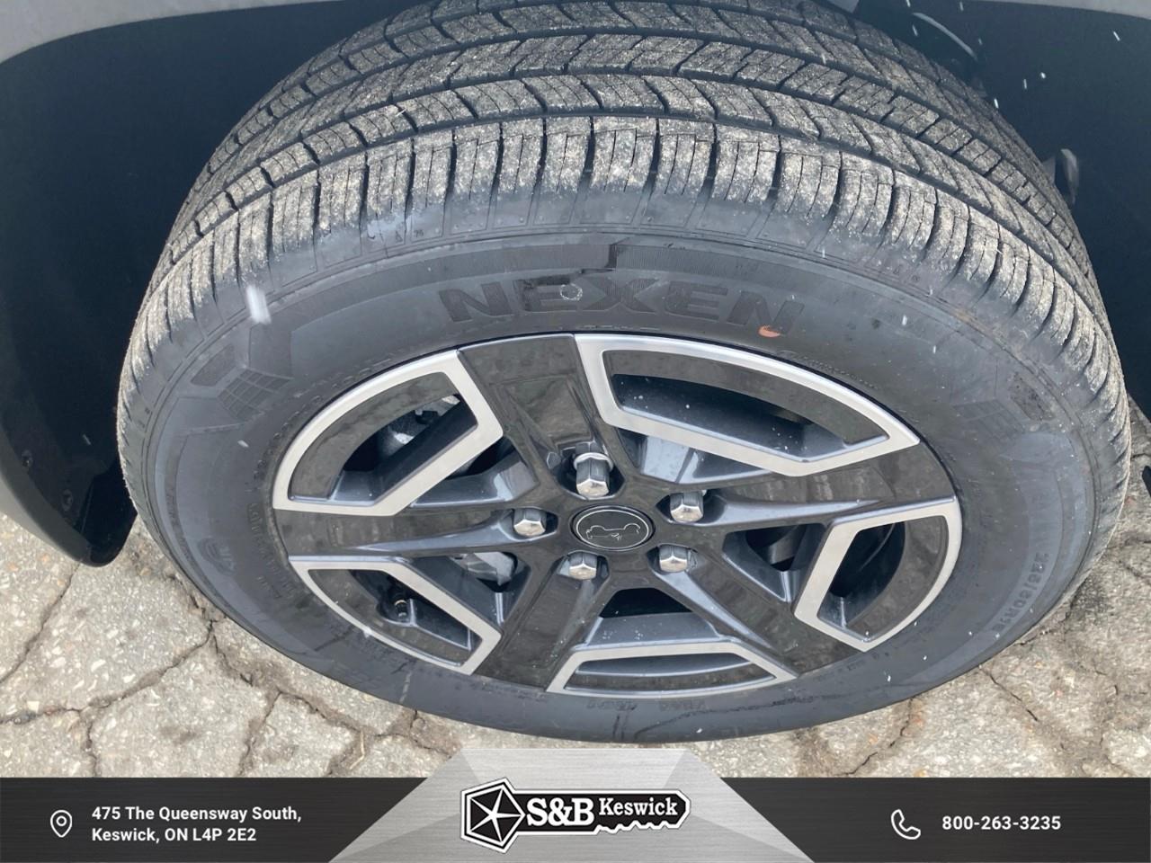 2026 Jeep Cherokee Laredo/Limited 4dr 4x4 Photo