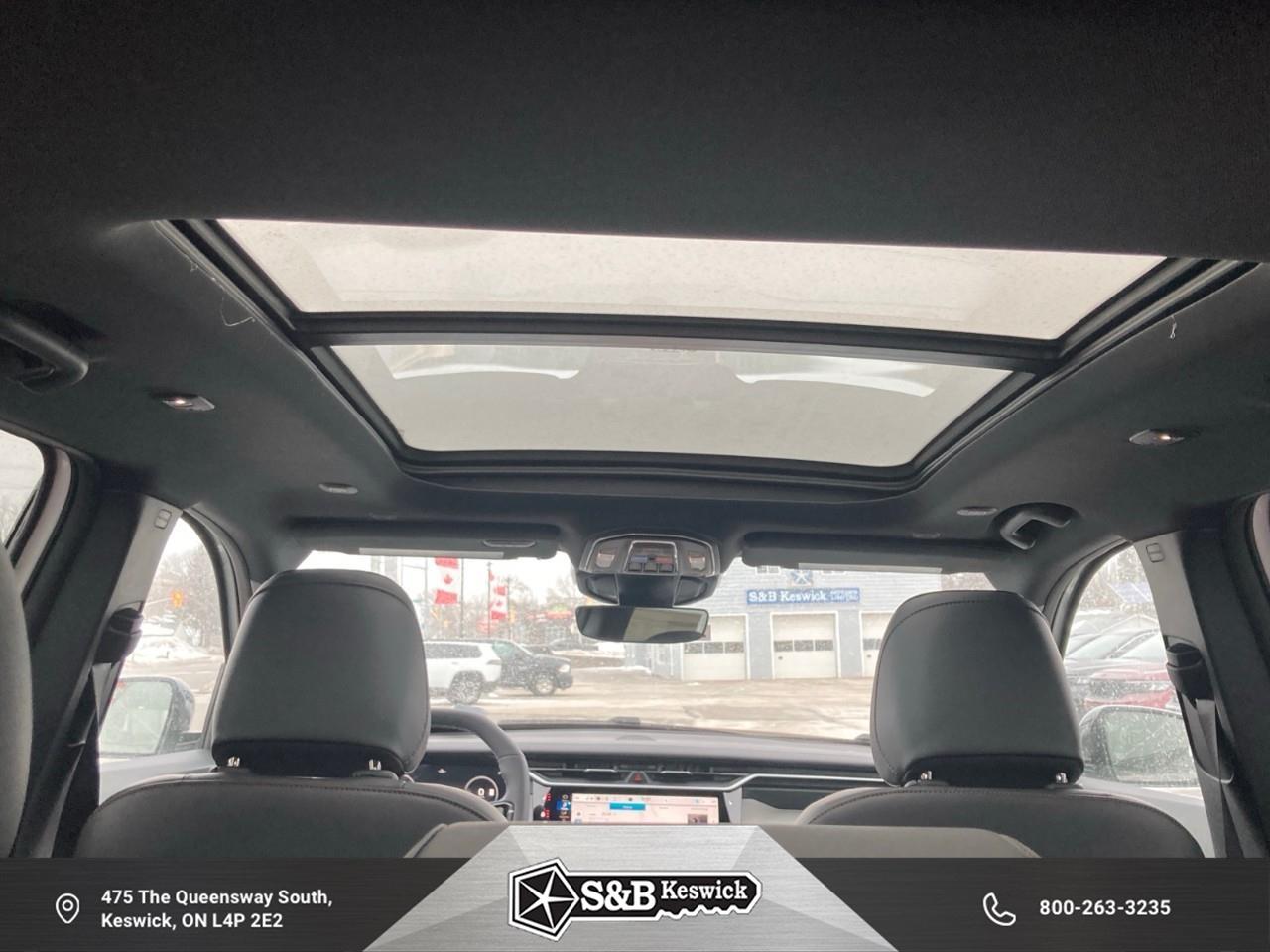 2026 Jeep Cherokee Laredo/Limited 4dr 4x4 Photo