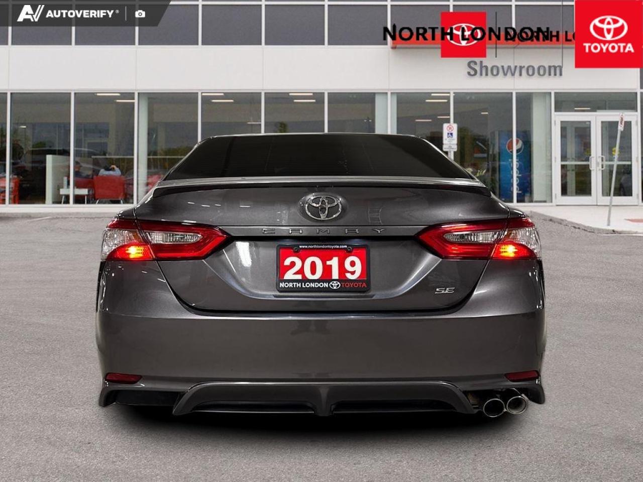 2019 Toyota Camry  Photo4