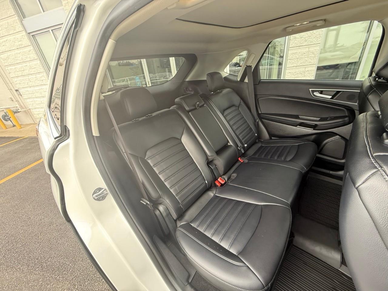 2022 Ford Edge SEL 4dr All-wheel Drive Photo