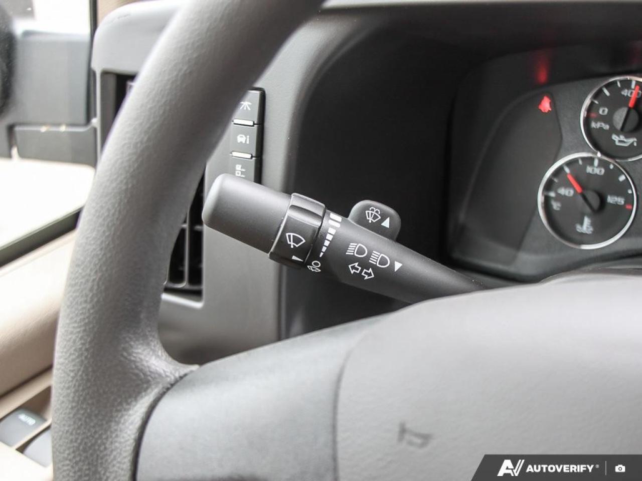 2025 GMC Savana Cargo Van 3500 Regular Wheelbase Rear-Wheel Drive Photo