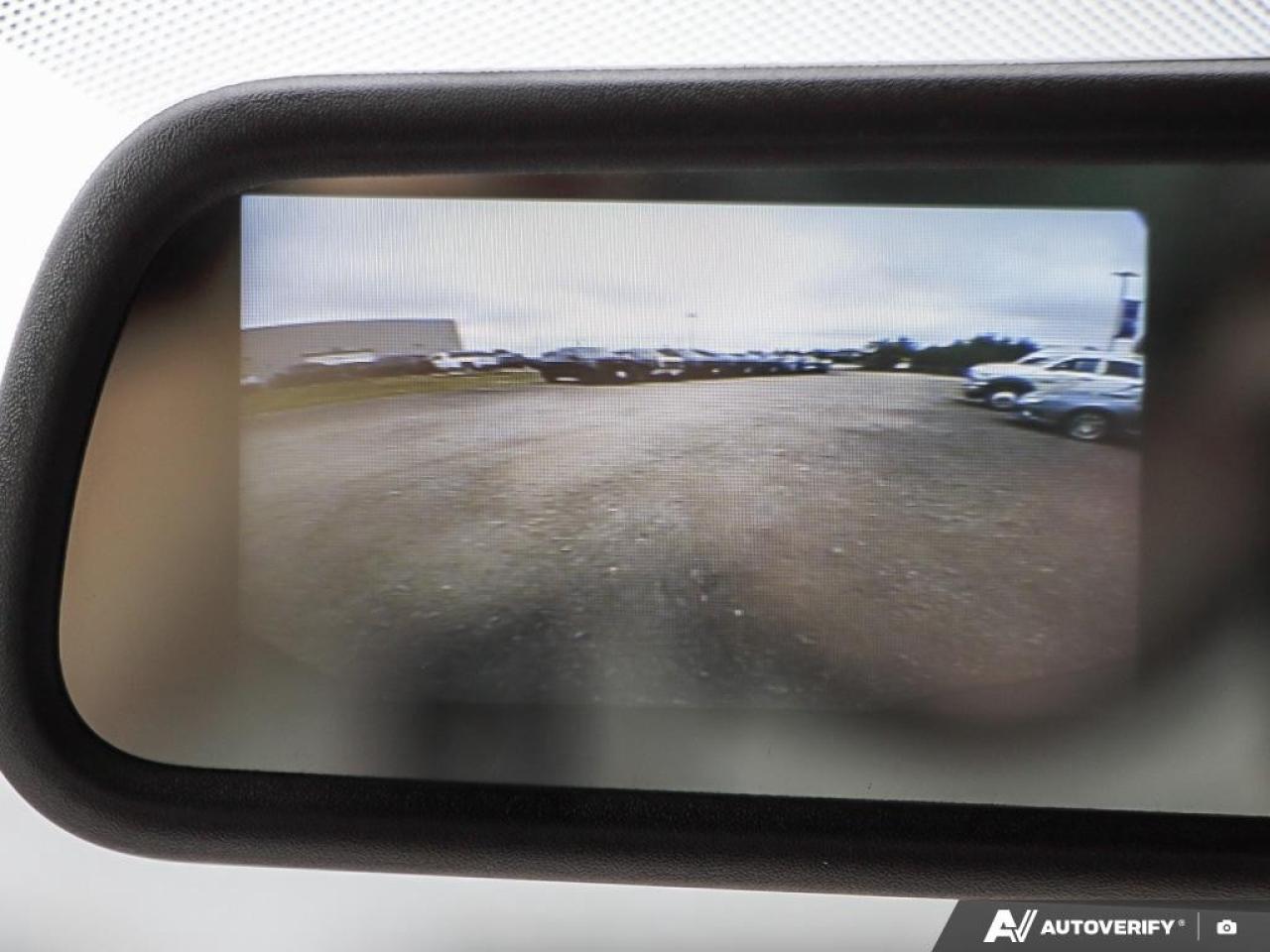 2025 GMC Savana Cargo Van 3500 Regular Wheelbase Rear-Wheel Drive Photo