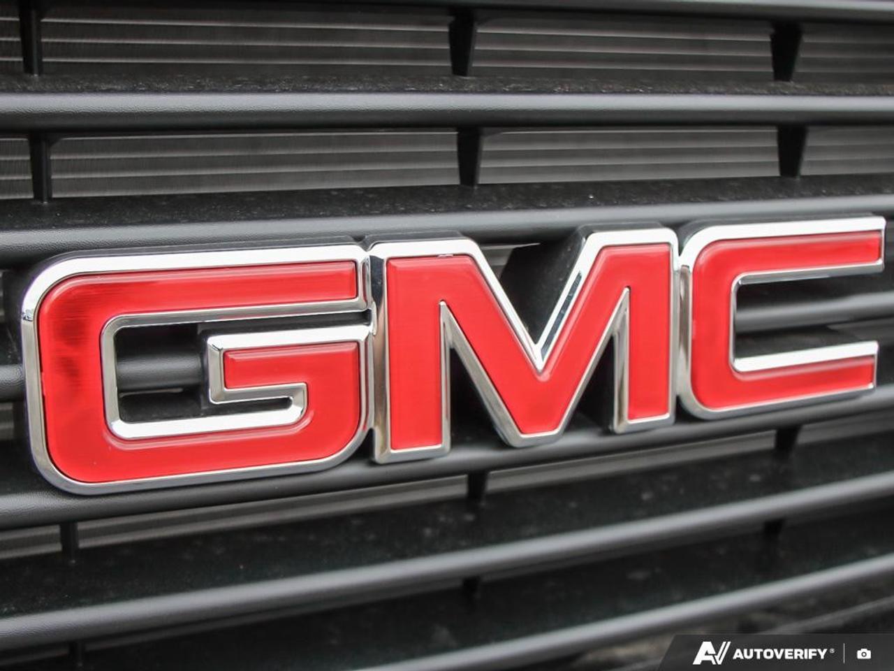 2025 GMC Savana Cargo Van 3500 Regular Wheelbase Rear-Wheel Drive Photo