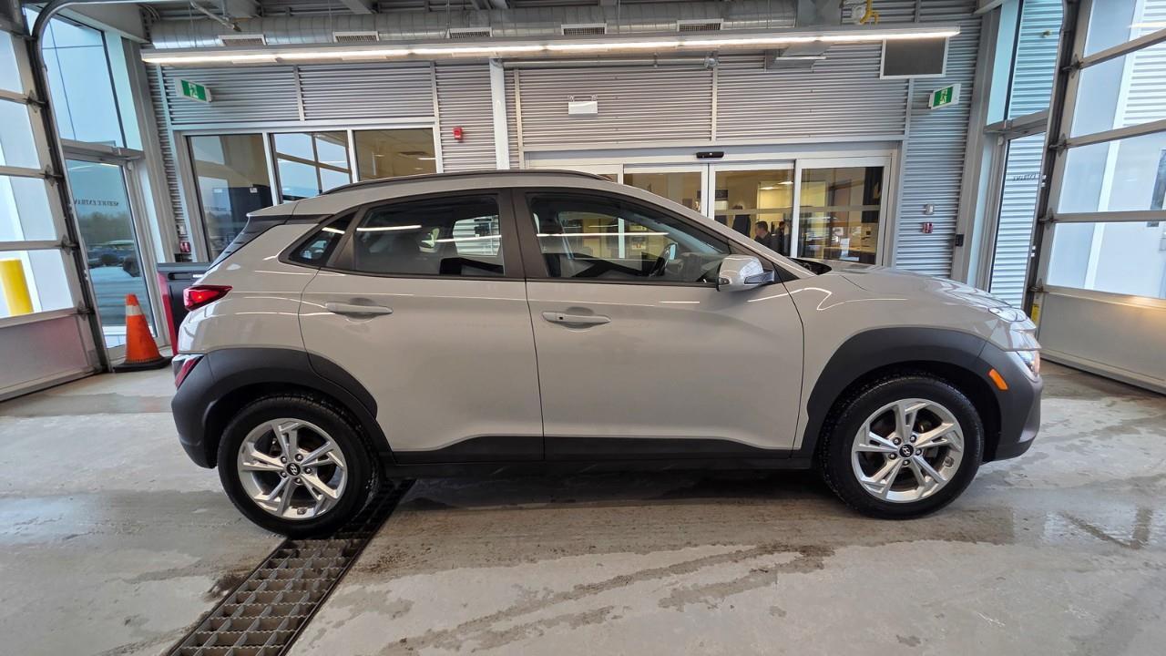 2023 Hyundai KONA 2.0L Preferred 4dr Front-Wheel Drive Photo3
