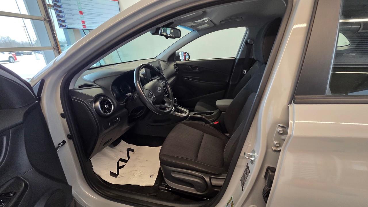 2023 Hyundai KONA 2.0L Preferred 4dr Front-Wheel Drive Photo