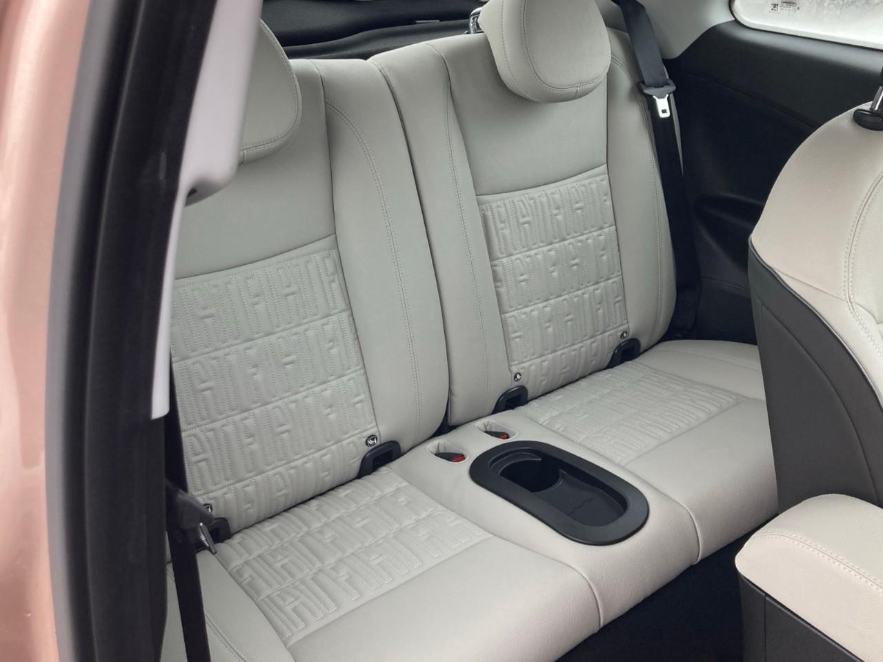 2025 Fiat 500E Base 2dr Hatchback Photo