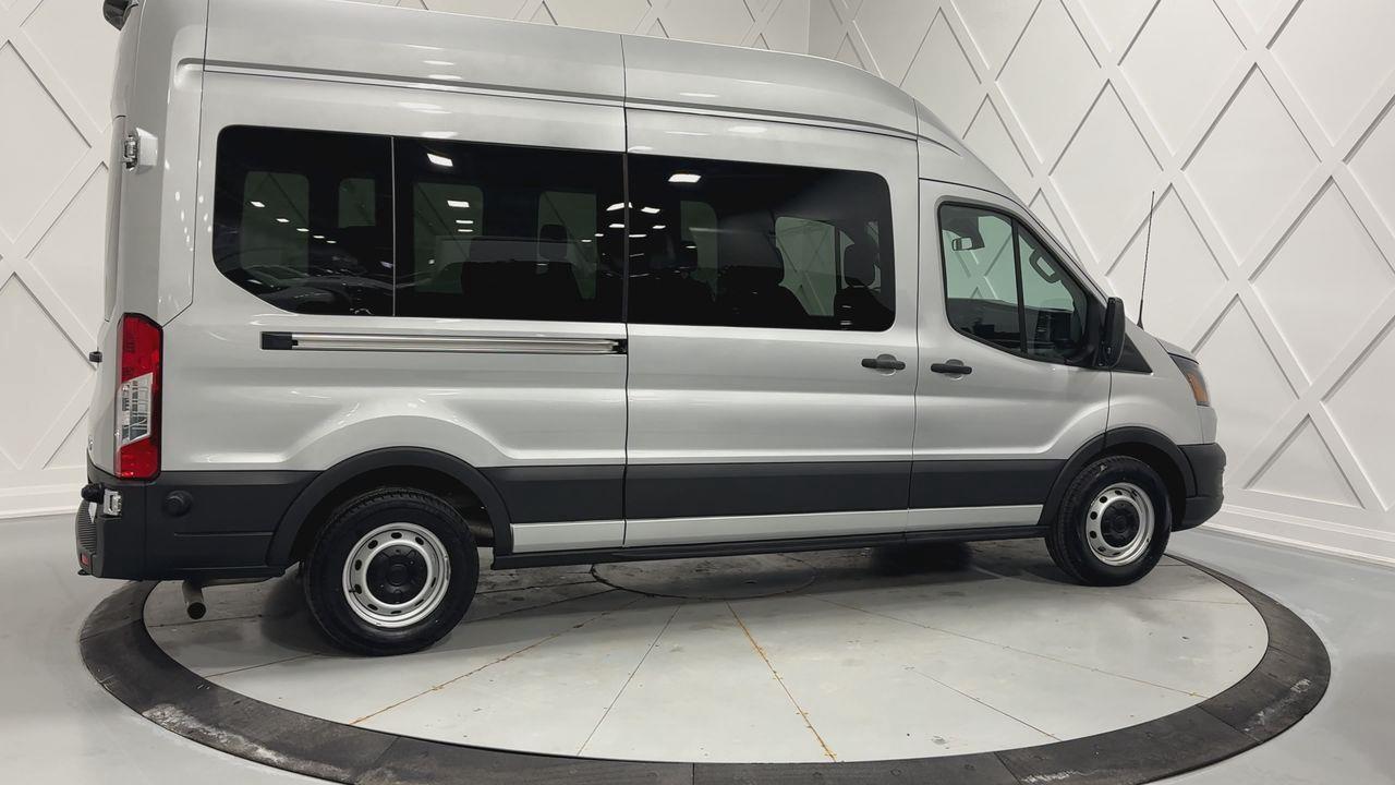 2024 Ford Transit-350 Passenger  Photo