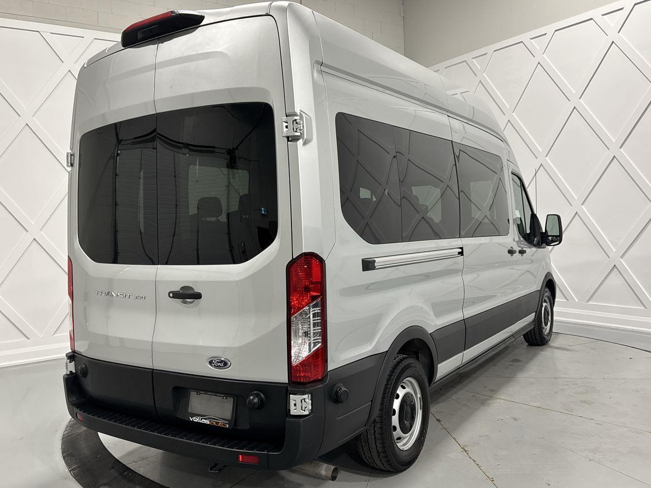 2024 Ford Transit-350 Passenger  Photo
