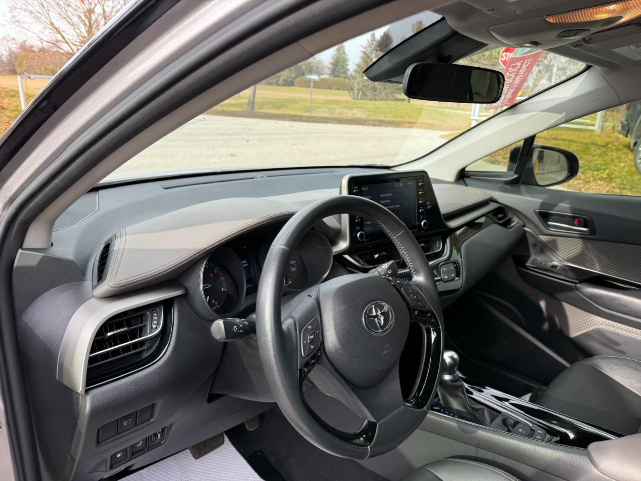 2020 Toyota C-HR Limited 4dr Front-Wheel Drive Sport Utility Photo