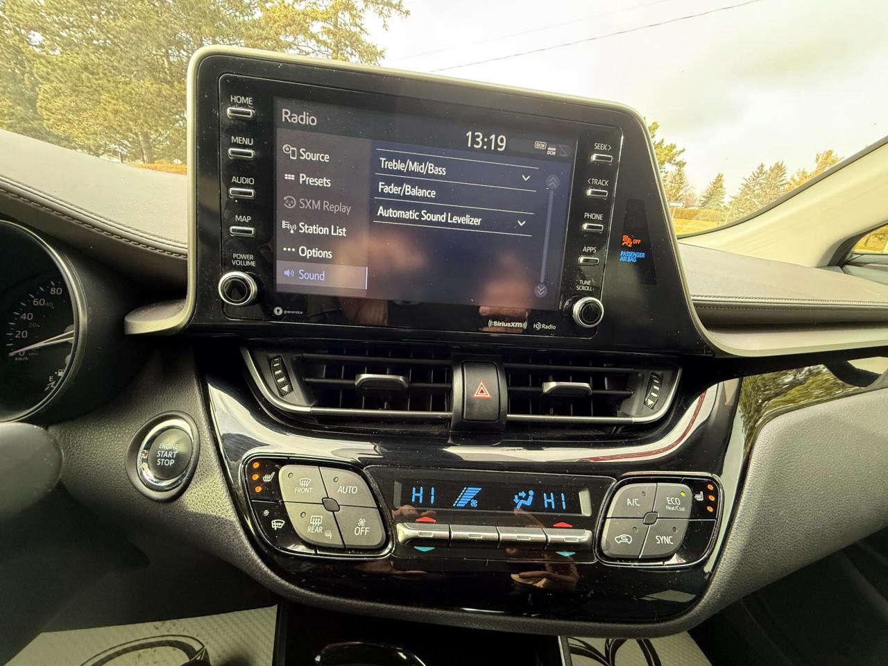 2020 Toyota C-HR Limited 4dr Front-Wheel Drive Sport Utility Photo