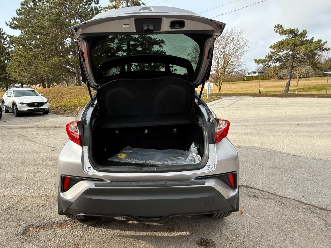 2020 Toyota C-HR Limited 4dr Front-Wheel Drive Sport Utility Photo