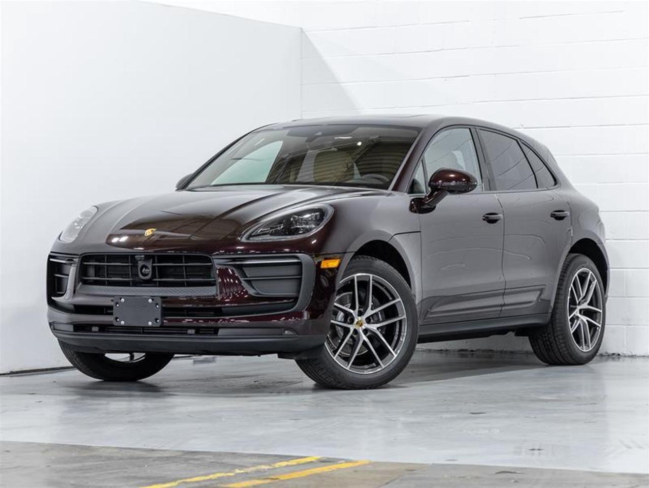 2025 Porsche Macan  Photo