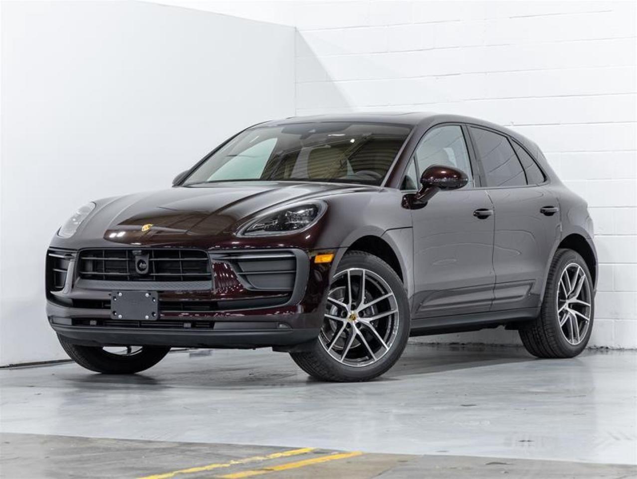 2025 Porsche Macan  Photo0