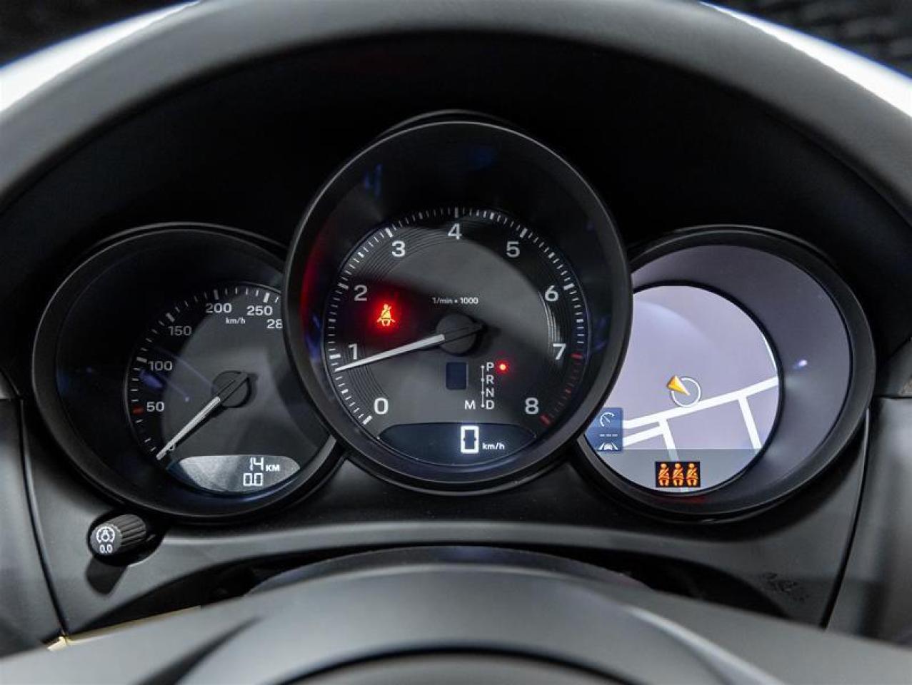 2025 Porsche Macan  Photo