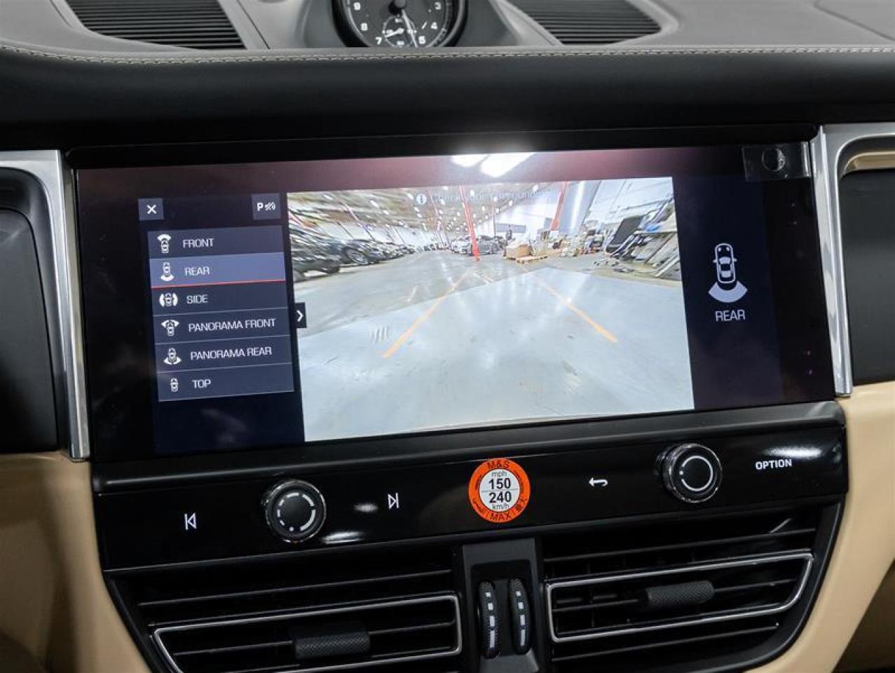 2025 Porsche Macan  Photo