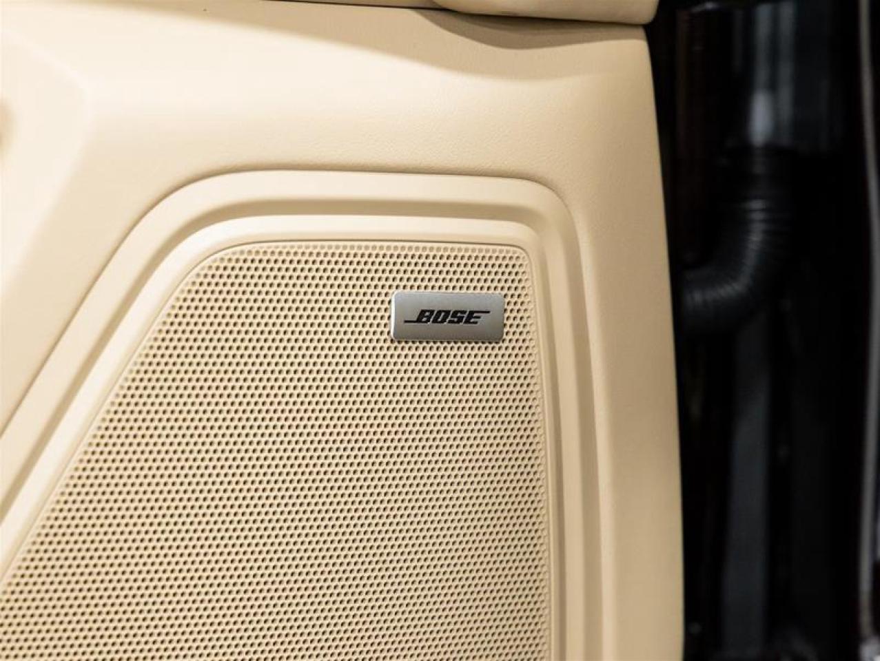 2025 Porsche Macan  Photo