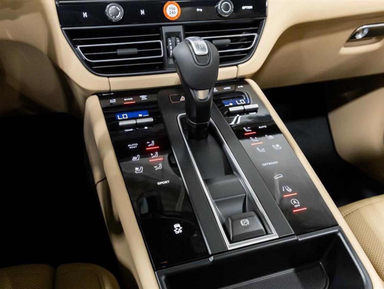 2025 Porsche Macan  Photo