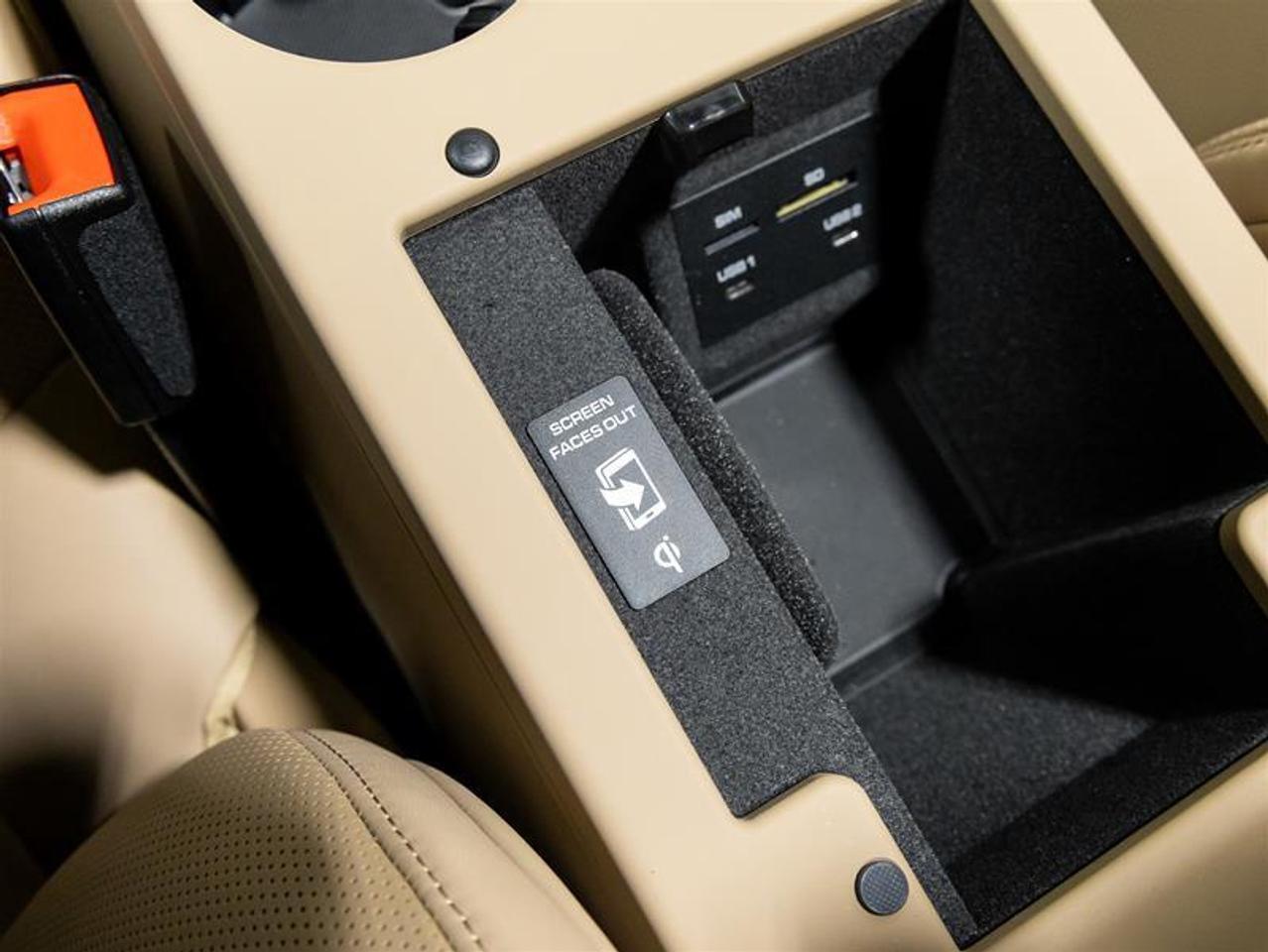 2025 Porsche Macan  Photo