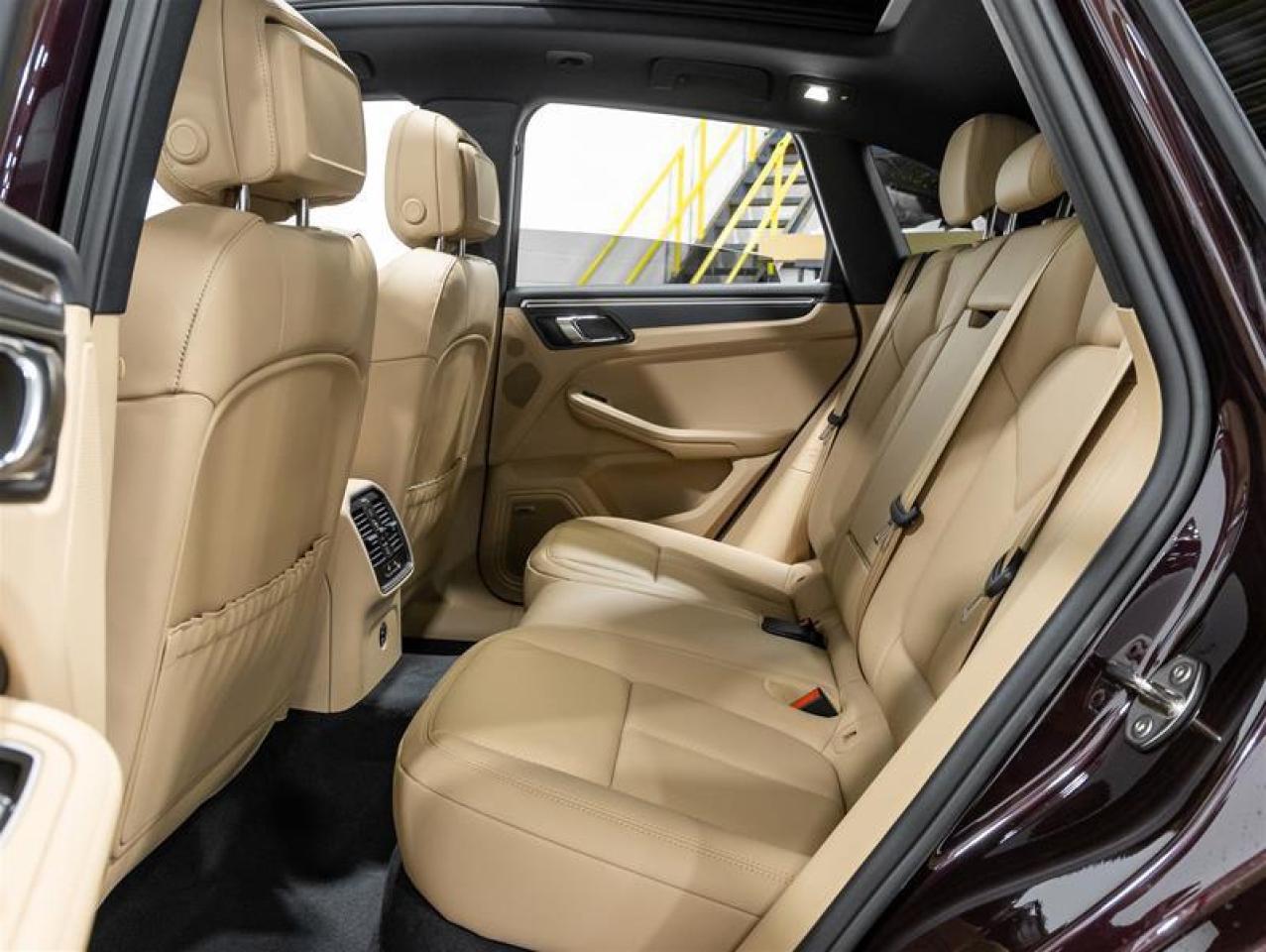 2025 Porsche Macan  Photo