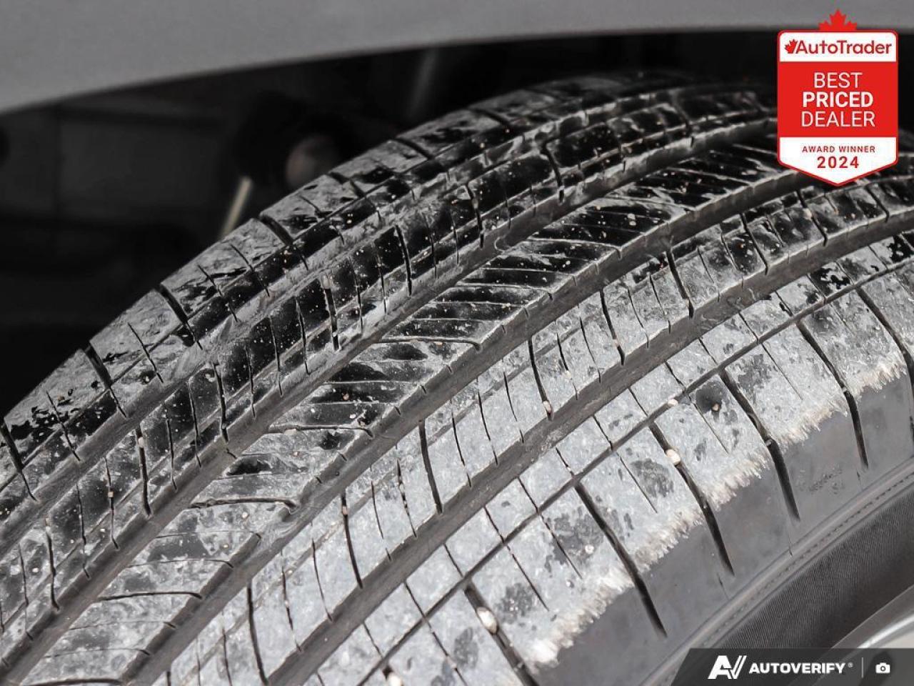 2024 Toyota Corolla Cross LE 4dr All-Wheel Drive Photo