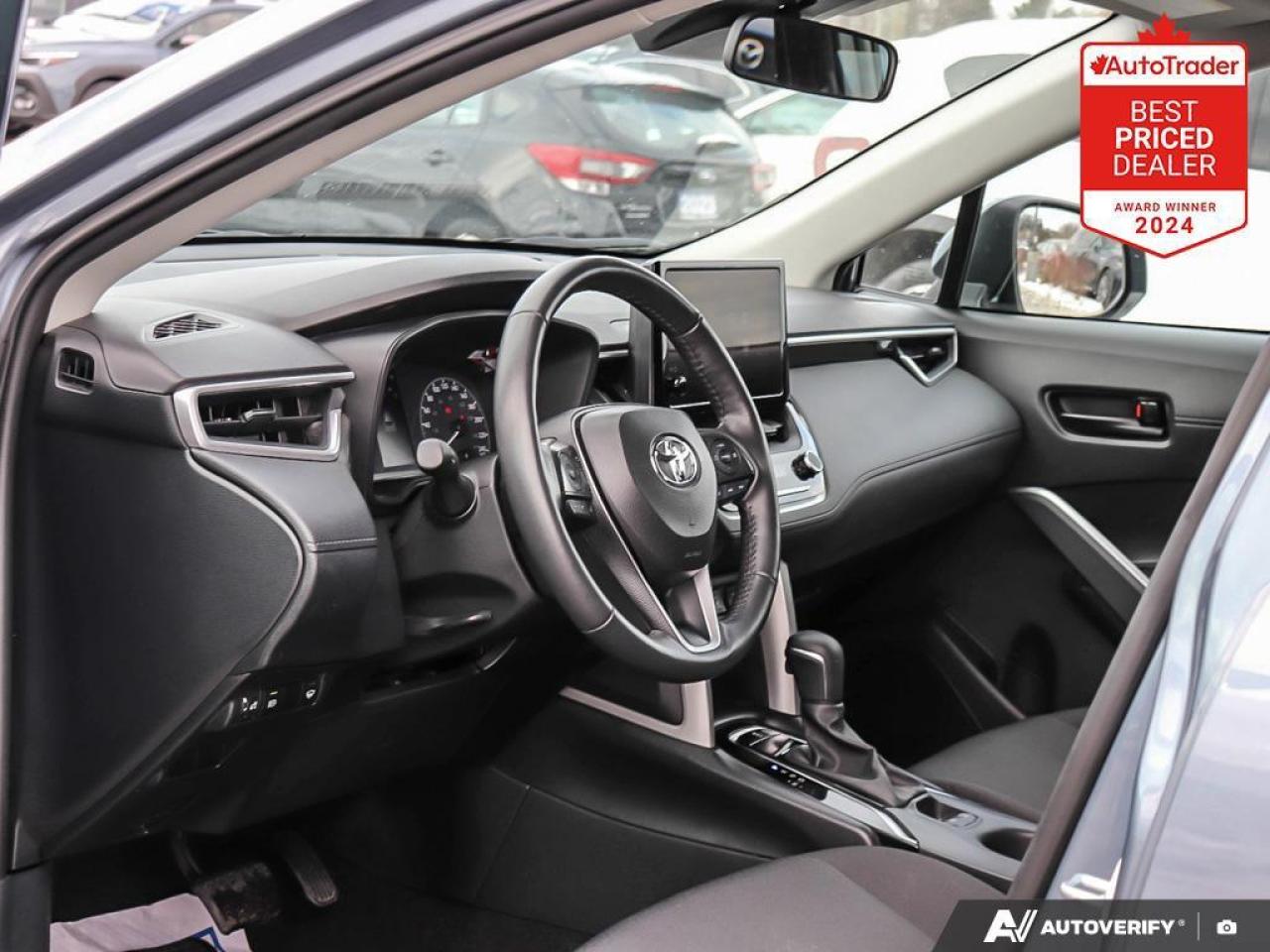 2024 Toyota Corolla Cross LE 4dr All-Wheel Drive Photo