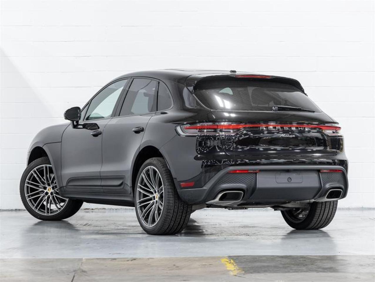 2025 Porsche Macan  Photo