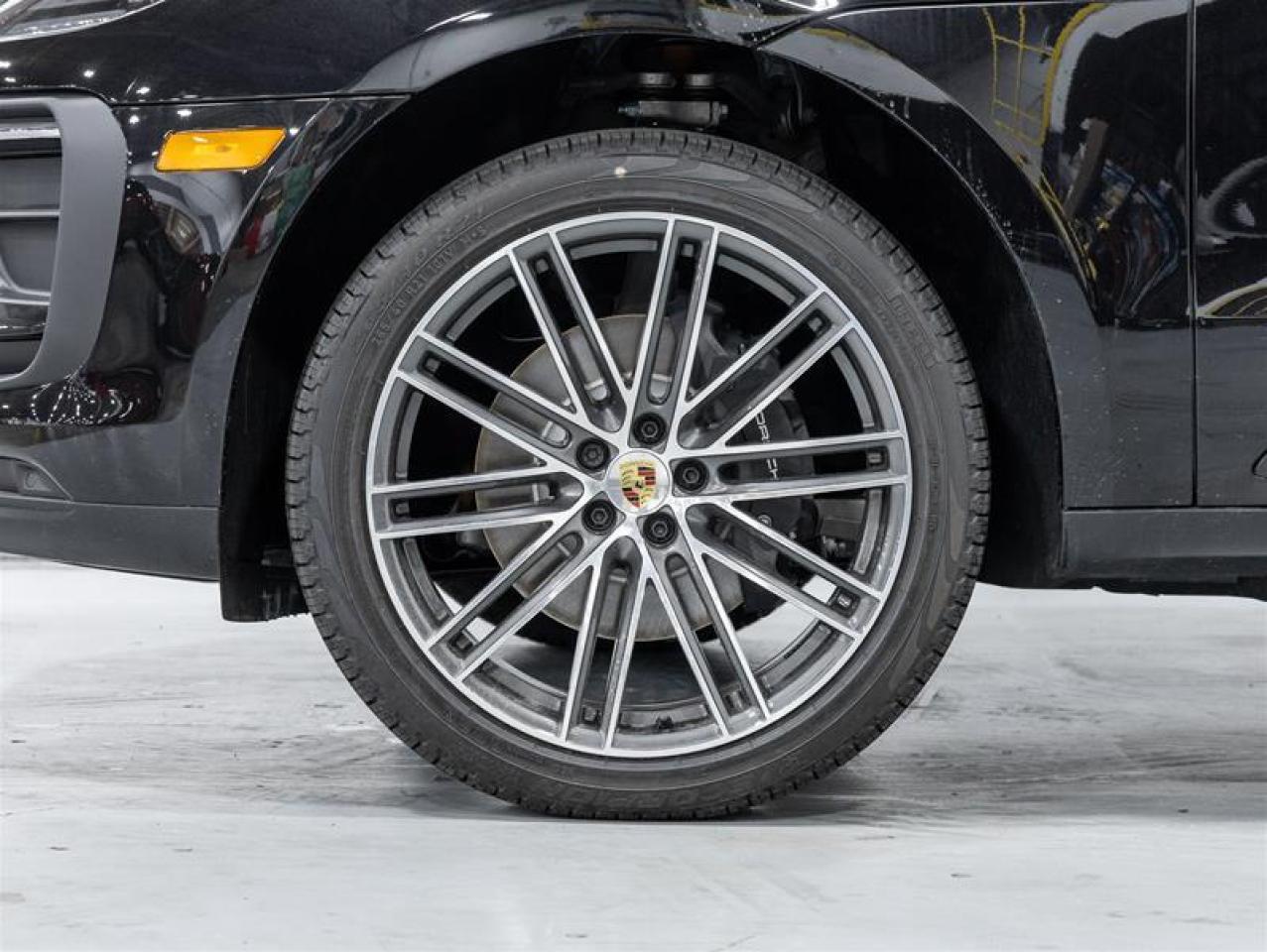 2025 Porsche Macan  Photo