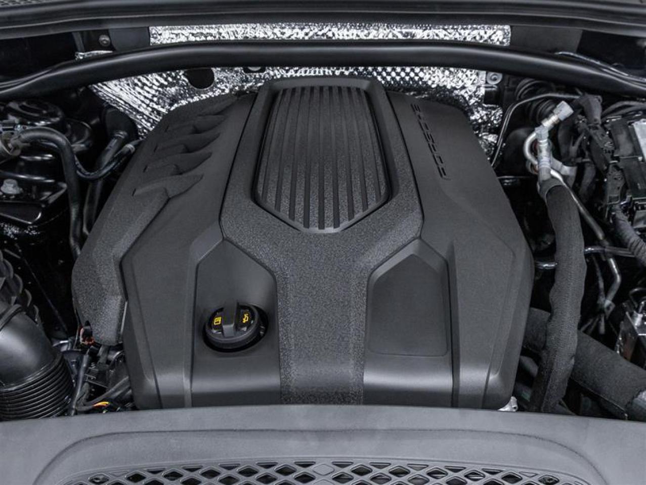 2025 Porsche Macan  Photo