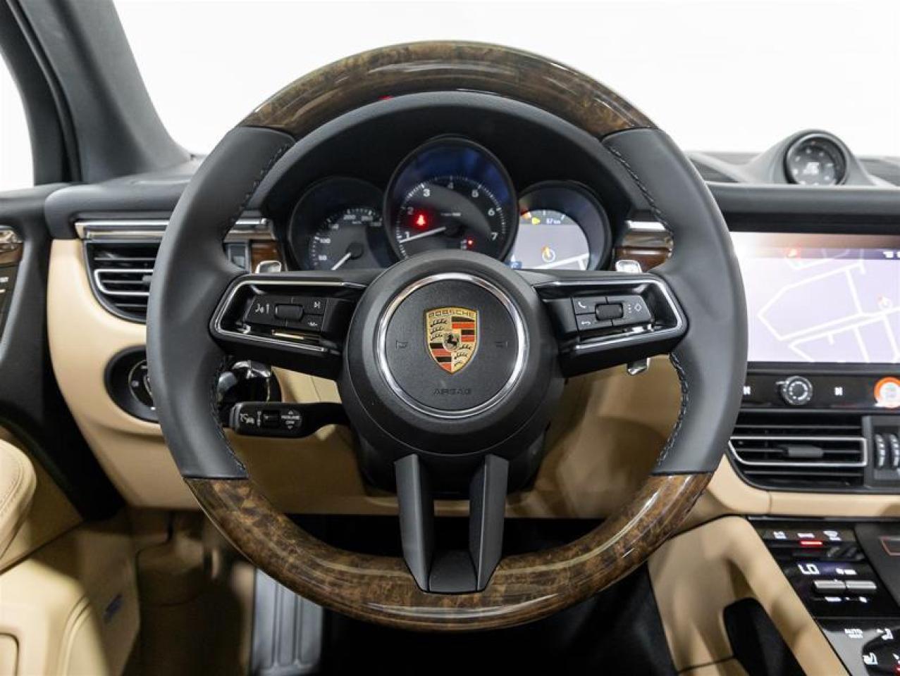 2025 Porsche Macan  Photo