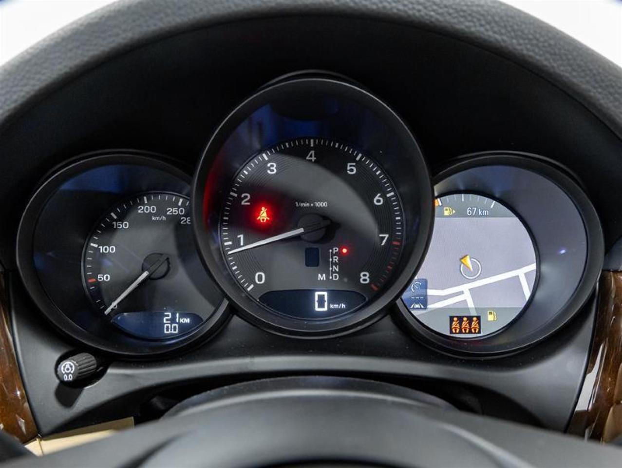 2025 Porsche Macan  Photo