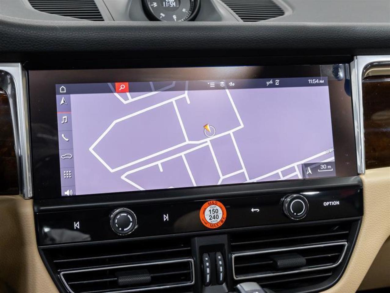 2025 Porsche Macan  Photo