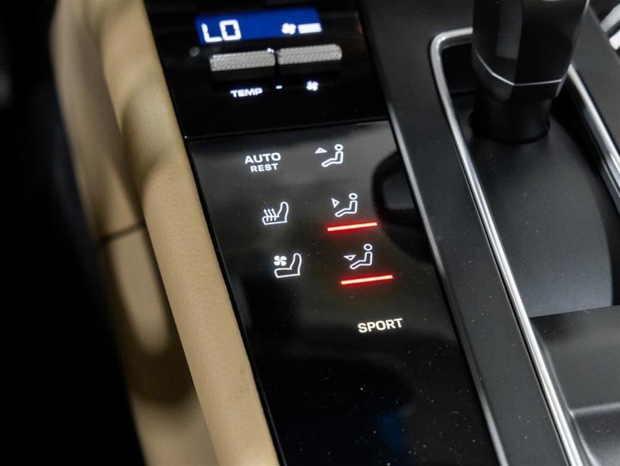 2025 Porsche Macan  Photo