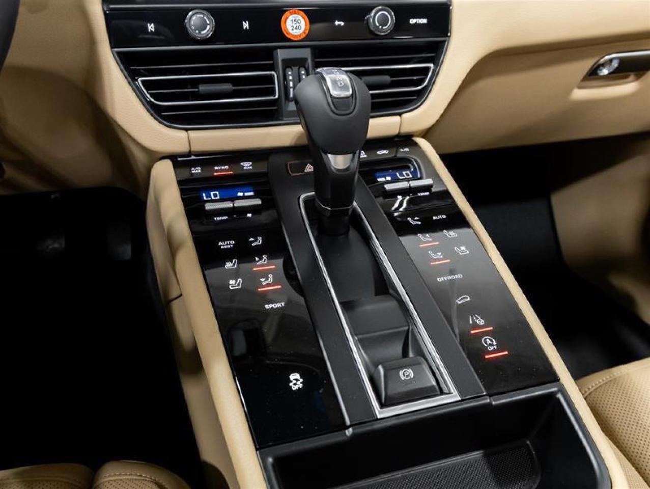 2025 Porsche Macan  Photo