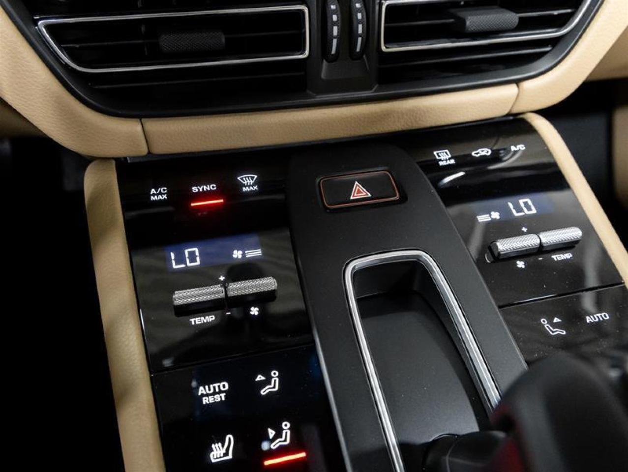 2025 Porsche Macan  Photo