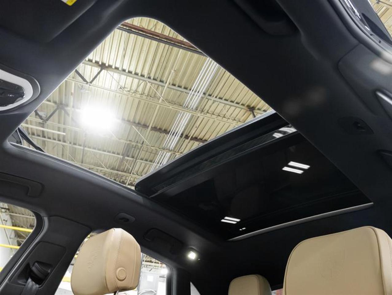 2025 Porsche Macan  Photo